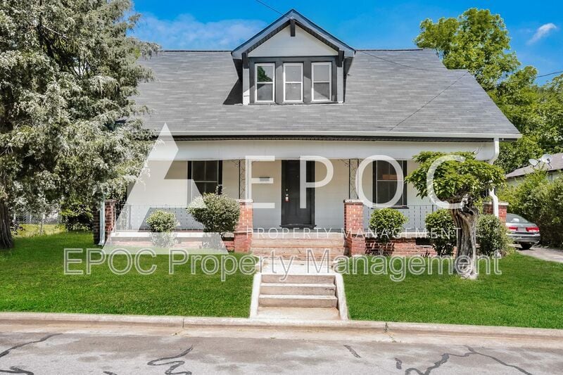 Primary Photo - 528 Shepherd St