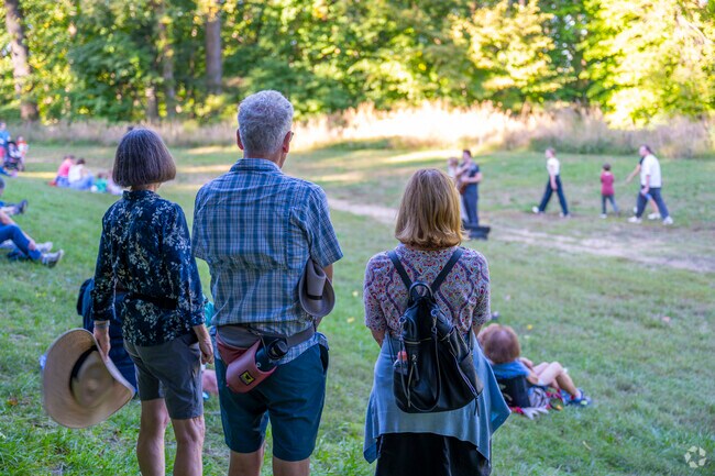 Check out live music at Tregaron Unplugged every October in Cleveland Park.