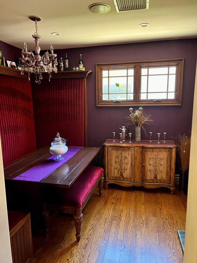 Foto del edificio - 1016 S Euclid Ave