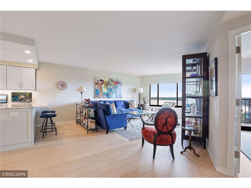 Primary Photo - 2950 Dean Pkwy
