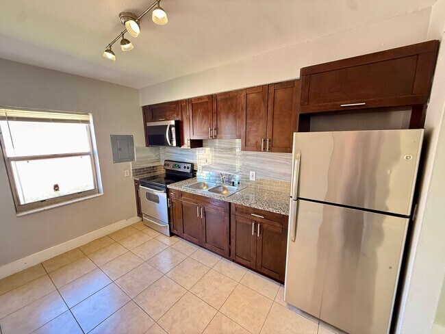 Foto del edificio - 1467 NW 53rd St