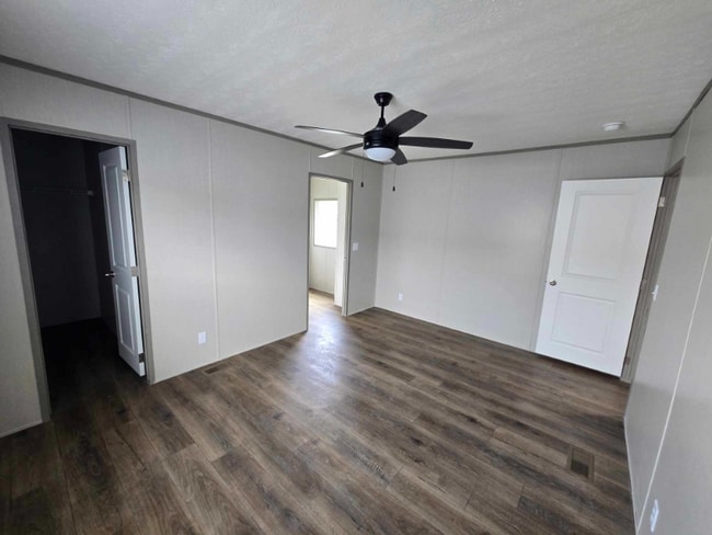 Building Photo - 22590 Cuttler Rd