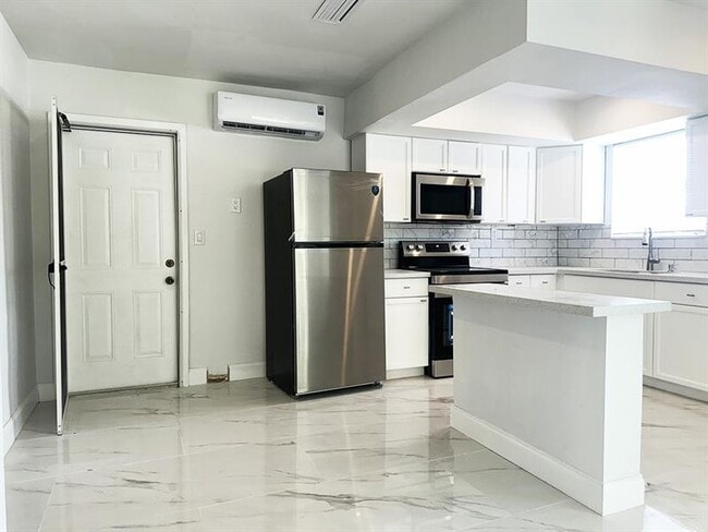 Foto del edificio - 425 SW 18th Ave