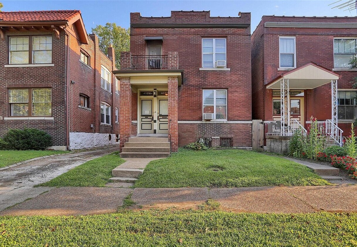 4126 Shaw Blvd, Saint Louis, MO 63110 Townhome Rentals in Saint Louis