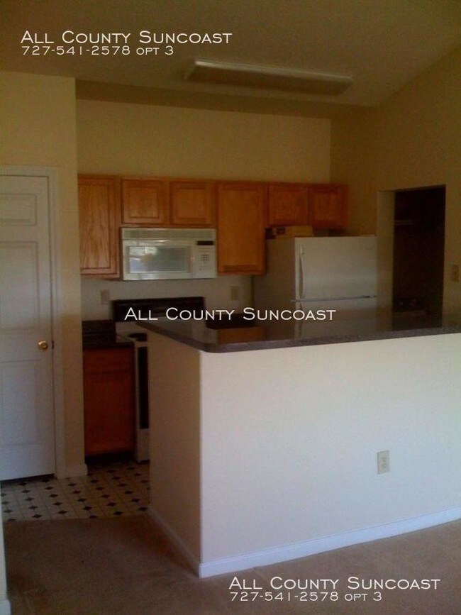 Building Photo - 8307 Columns Cir