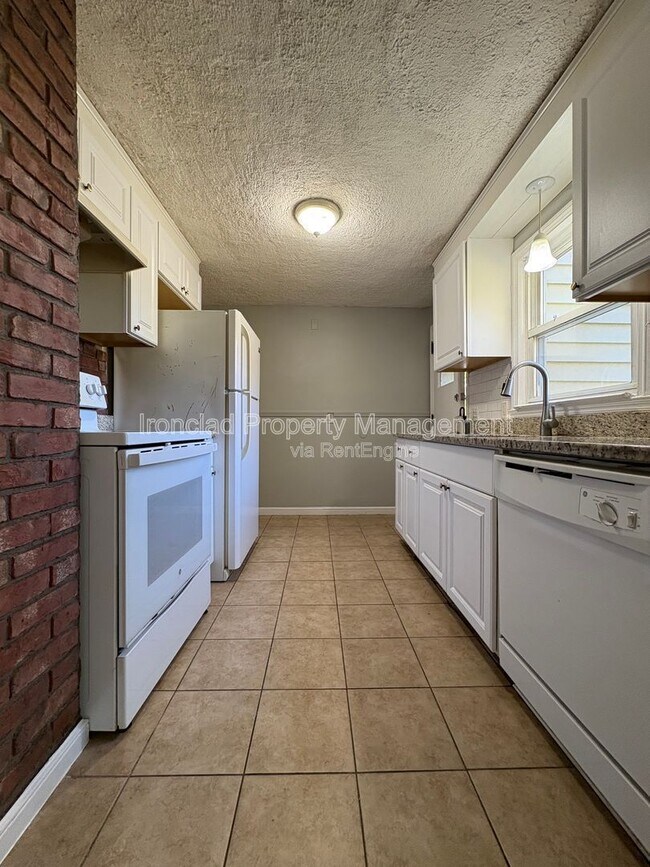 Foto del edificio - 600 Wadsworth St