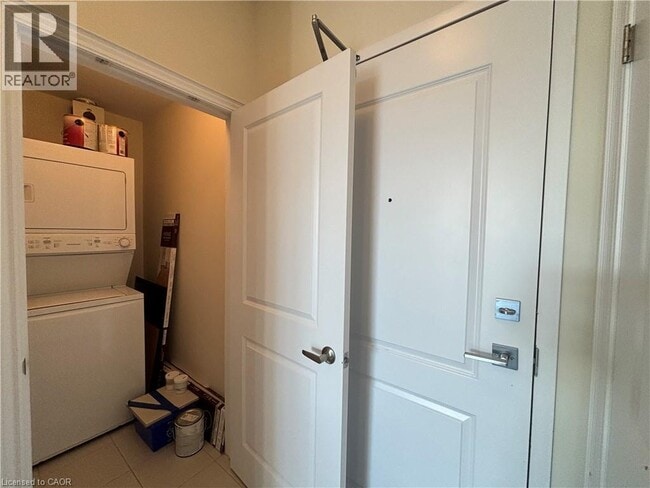 Building Photo - 125 Shoreview Pl