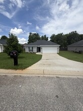 Building Photo - 108 Ellington Ct