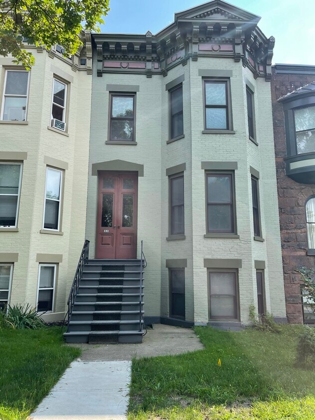 192 Western Ave Unit 1, Albany, NY 12203 192 Western Ave Albany, NY Apartments for Rent in