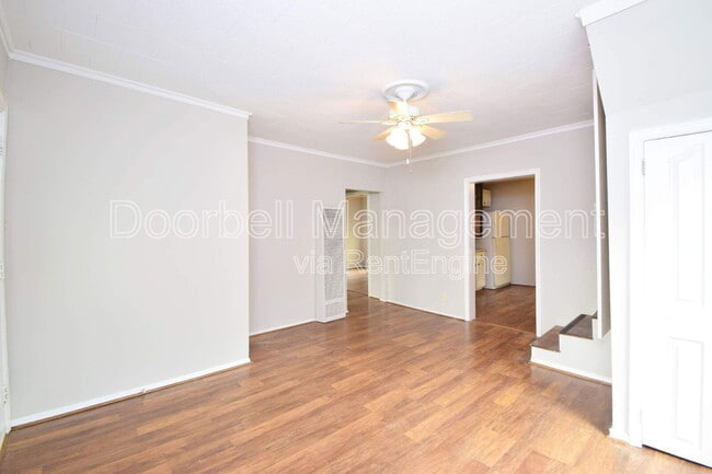 Foto del edificio - 113 N Birch St