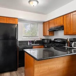 Building Photo - 5365 Elsinore Way