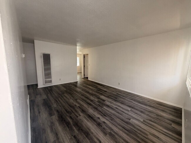 Foto del edificio - 2150 Paso Robles St