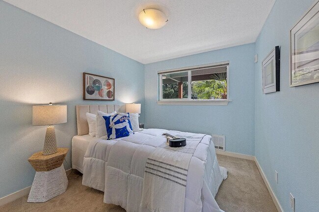 Foto del edificio - 701 122nd Ave NE