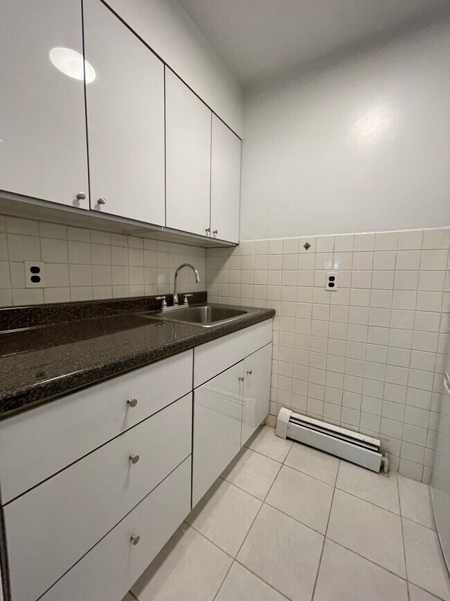 Foto del edificio - 5816 85th St