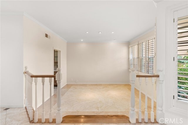 Foto del edificio - 6121 Greenbrier Dr