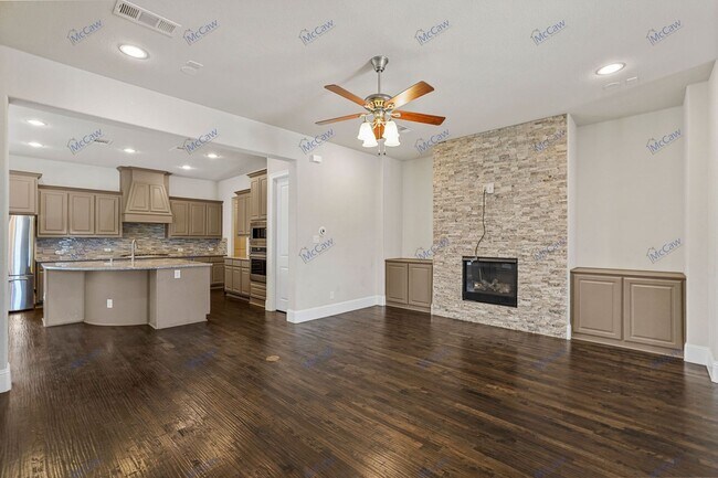 Building Photo - Beautiful, 2-Story 4/3.5 in Plano (75074)!