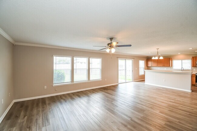 Foto del edificio - 75093 Brookwood Dr