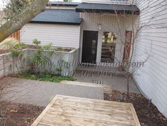 Building Photo - 3110 E Tara Dr