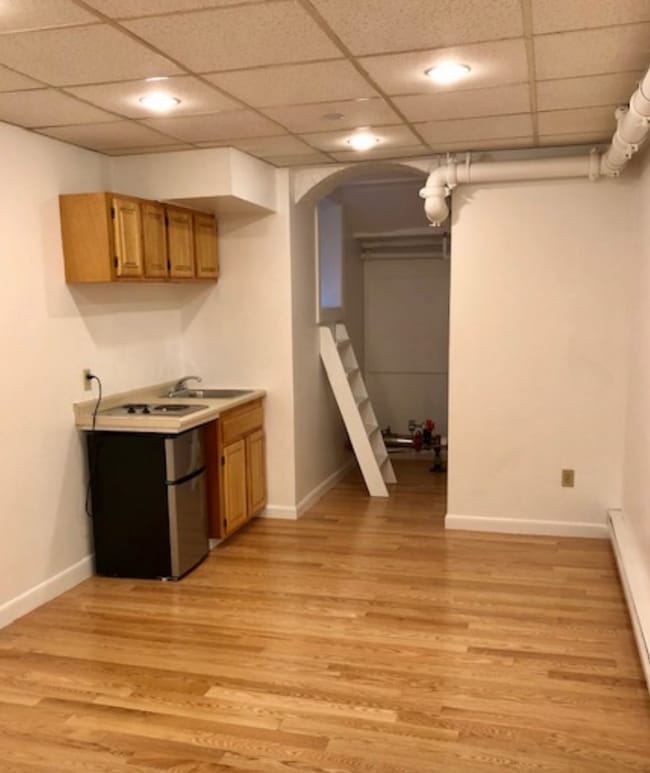 Building Photo - 406 Beacon St