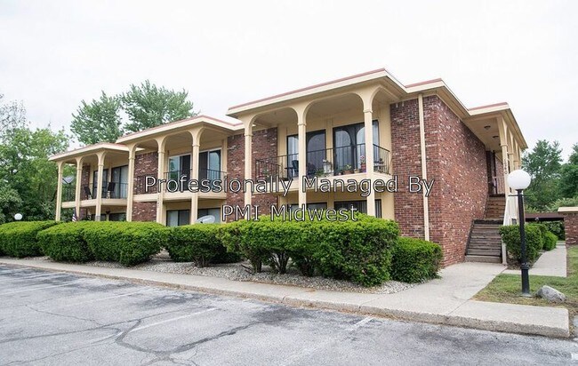Building Photo - 1240 W 73rd St