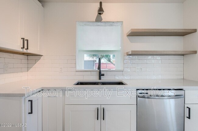 Foto del edificio - 2901 E Seneca St