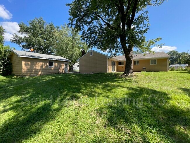 Building Photo - 3851 Keats Dr