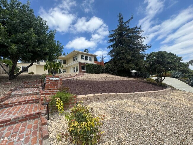 Foto del edificio - 22319 MacFarlane Dr