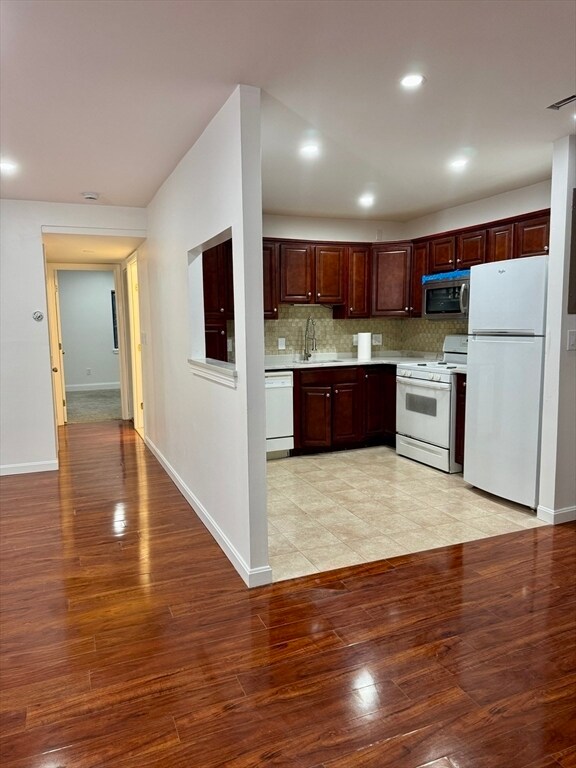 Foto del edificio - 685 Oak St