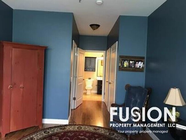 Building Photo - 2bd w/Heat & Central Air Included