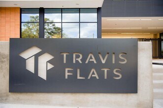 Building Photo - 5310 Helen St