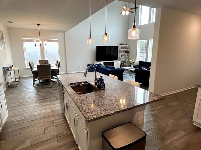 Foto del edificio - 756 Cherrystone Loop