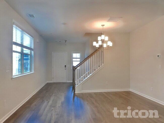 Foto del edificio - 184 Chapelcrest Ln