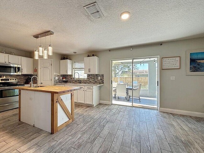 Foto del edificio - 1516 SW Abingdon Ave
