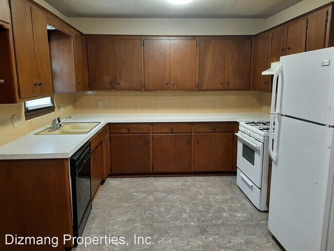 Foto del edificio - 2 br, 1.5 bath House - 1425 E. Cairo