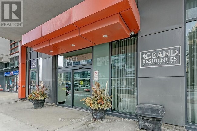 Building Photo - 4070-4070 Confederation Pkwy