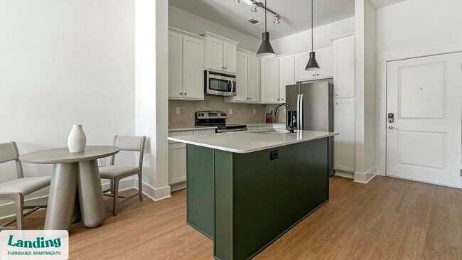 Foto del edificio - 2101 Lakeside Lofts Cir