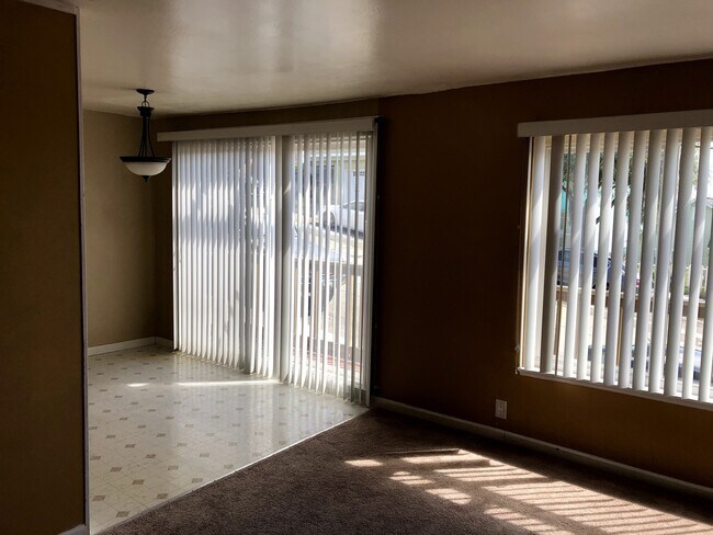 Photo - Bright 2-Bedroom with Balcony & Parking House