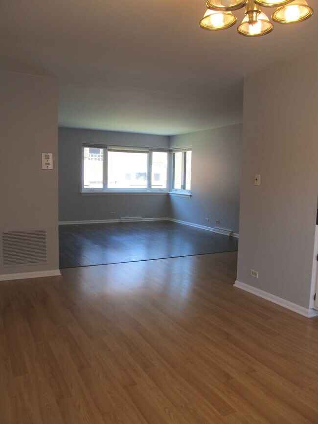 Building Photo - 3006 S Harlem Ave