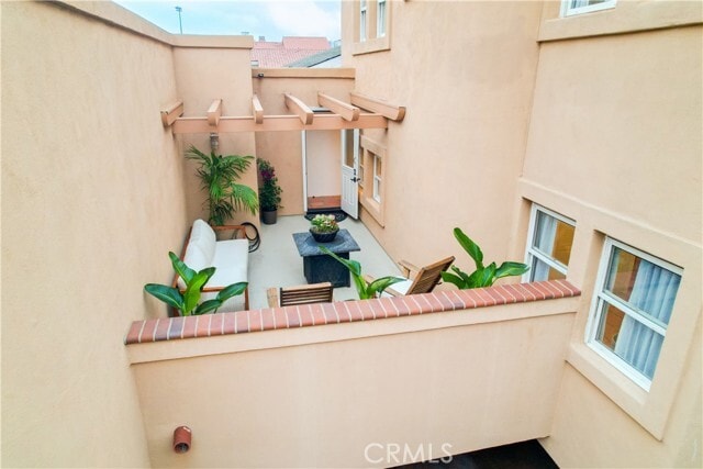 Building Photo - 214 N Irena Ave