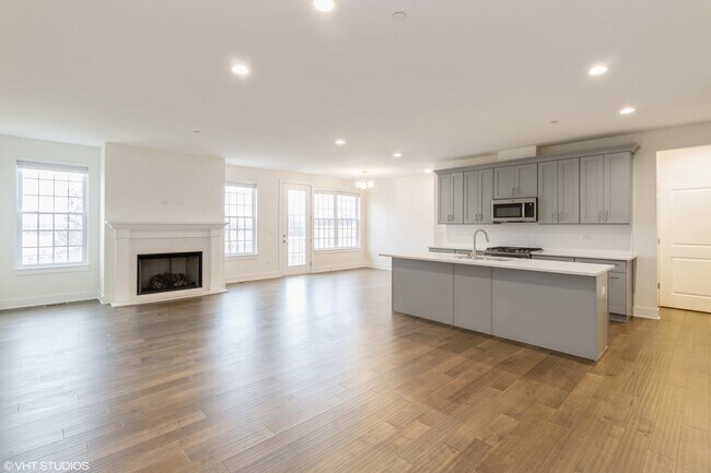 Foto del edificio - 738 Derby Ln