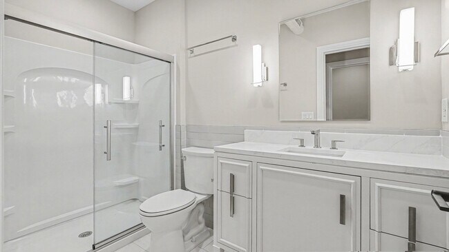 Foto del edificio - 119 S Main St