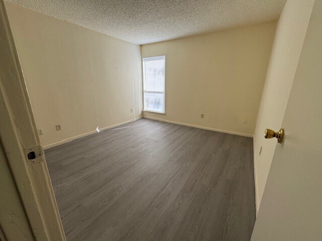 Foto del edificio - 8315 Jorine Dr