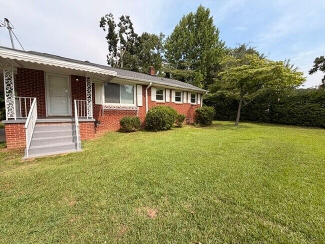 Foto del edificio - Cute 2 Bedroom in Taylors, SC!