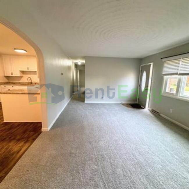 Foto del edificio - 300 Oakwood Ave
