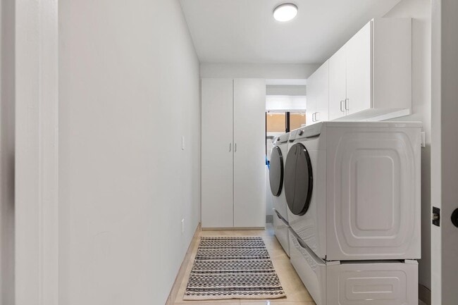In unit washer & dryer - 6038 W 75th St
