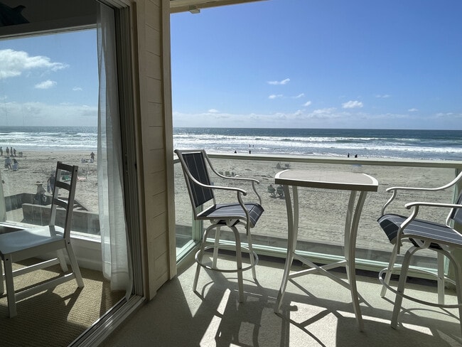 Building Photo - 3755 Ocean Front Walk