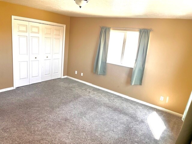 Building Photo - 2048 N Boysenberry Dr