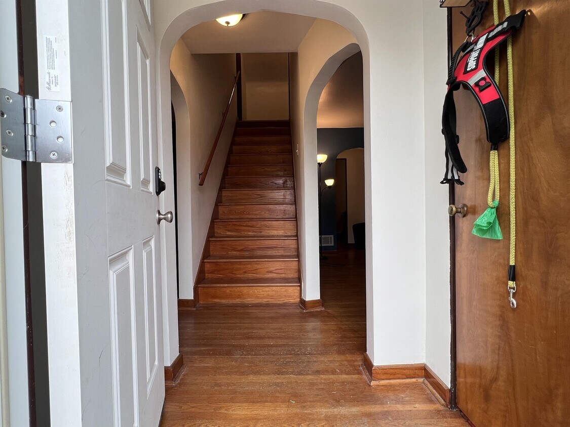 Foto principal - 1135 Sunset Dr