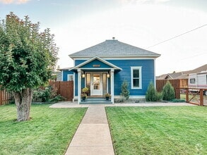 Building Photo - 809 S Willow St