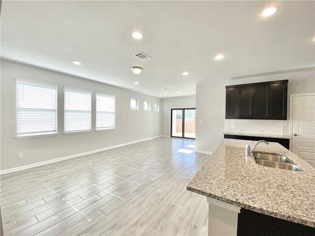 Building Photo - 2709 Grizzly Wy
